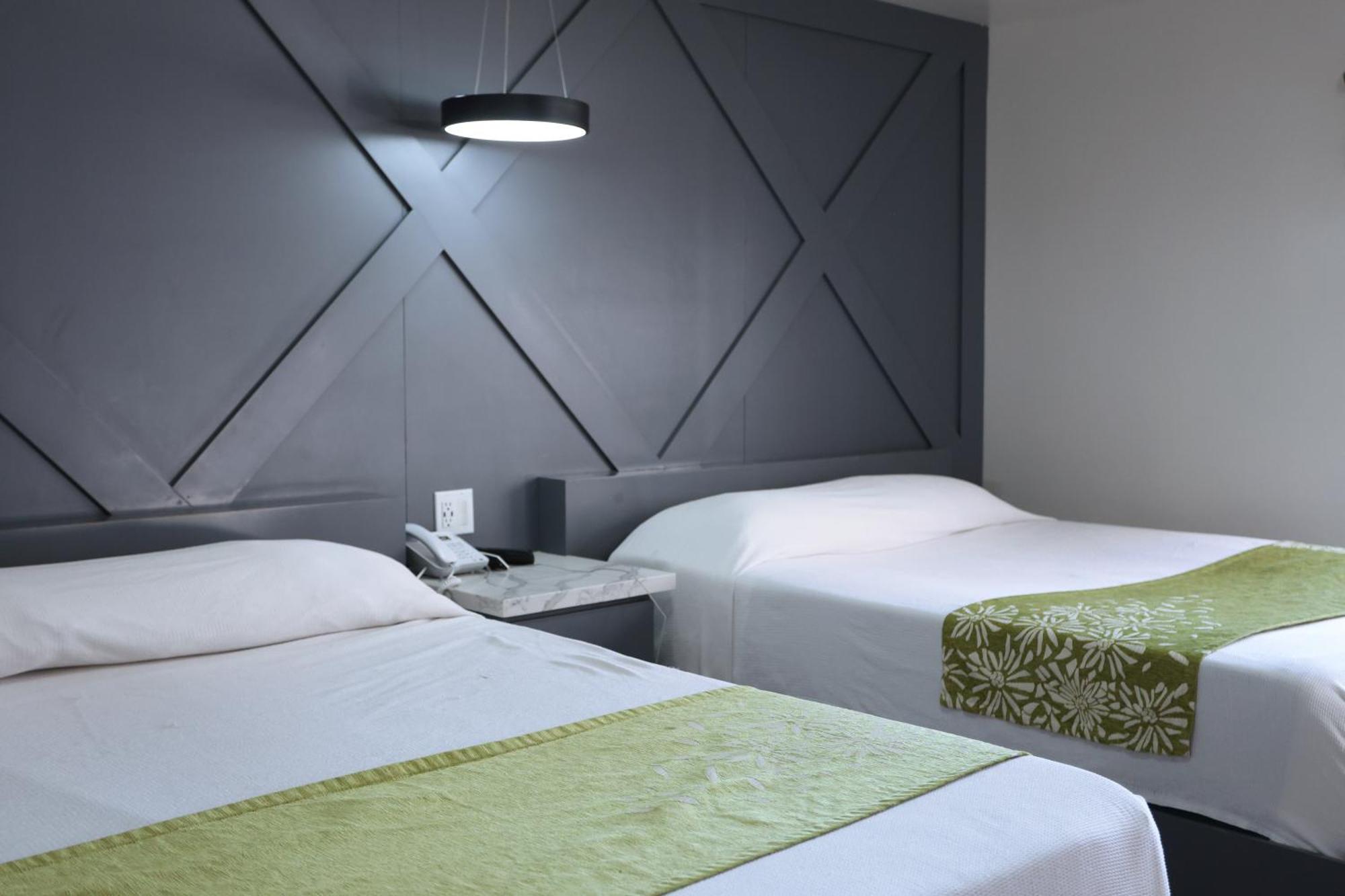Hotel Aqua Rio Tijuana Buitenkant foto